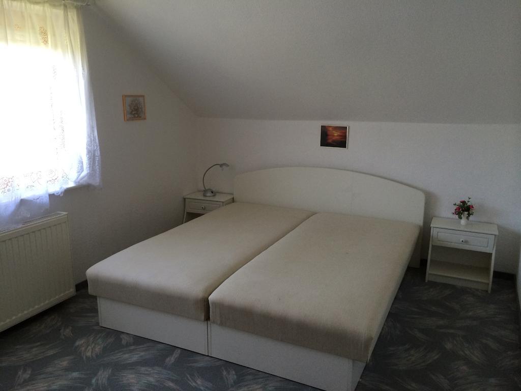 Frankie Holiday Apartment I. Balatongyörök Chambre photo
